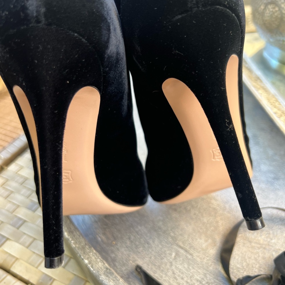 GIANVITO ROSSI Velvet black booties peep toe heels - Picture 7 of 10